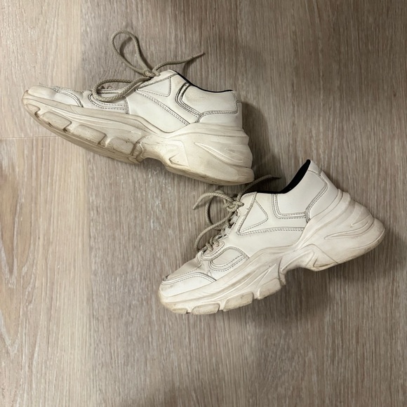 Zara Platform Sneakers - Picture 1 of 4